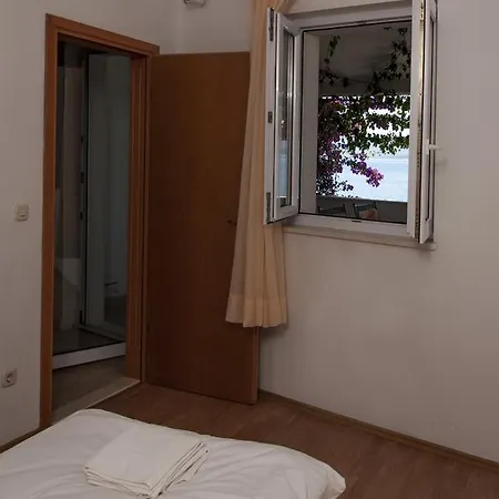 Laguna 2 Apartment *