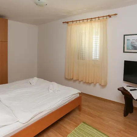 Laguna 2 Apartment Bol