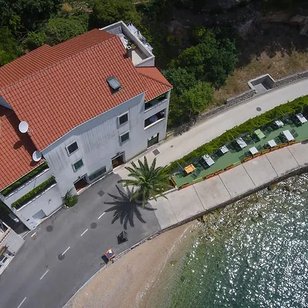 Laguna 2