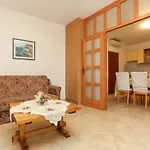 Apartman Laguna 2 Bol