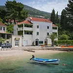 Apartman Laguna 2 *